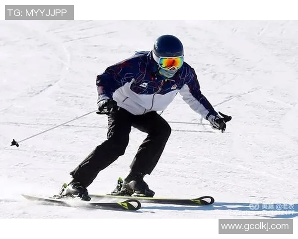 足球明星与女球迷共度激情时刻的精彩瞬间图片欣赏