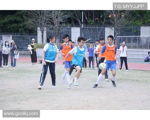 追逐梦想的脚步哪位足球明星值得我们全力追随与支持